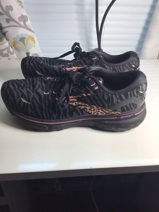 Brooks Shoes - Brooks Ghost Women's Running Shoes - Black with Pink and Gold Accents